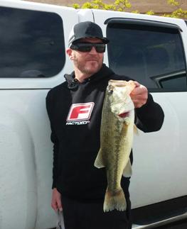 Mike Holcomb Big Bass Lake Powell 4/5/14